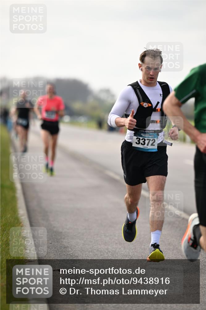 12.04.2026 - 45. Internationalen Wilhelmsburger Insellauf Dr. Thomas Lammeyer http://msf.ph/oto/9438916 12.04.2026 09:56:41 Laufen 45, 3372 meine-sportfotos.de
