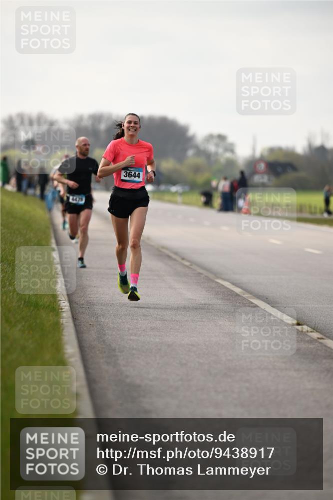 12.04.2026 - 45. Internationalen Wilhelmsburger Insellauf Dr. Thomas Lammeyer http://msf.ph/oto/9438917 12.04.2026 09:56:42 Laufen 4475, 3644 meine-sportfotos.de