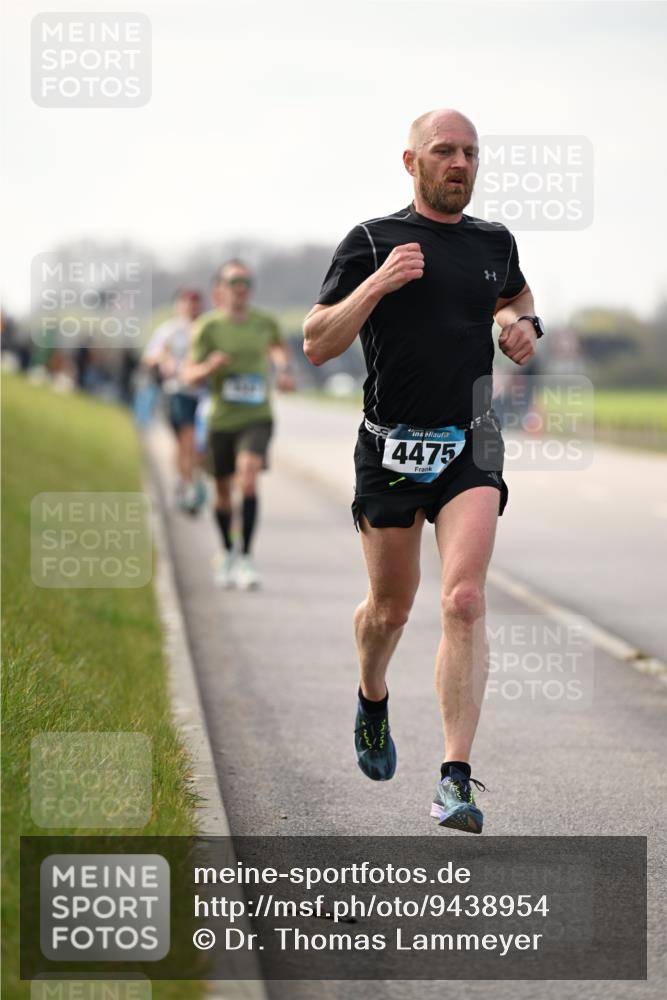 12.04.2026 - 45. Internationalen Wilhelmsburger Insellauf Dr. Thomas Lammeyer http://msf.ph/oto/9438954 12.04.2026 09:56:49 Laufen 4475 meine-sportfotos.de