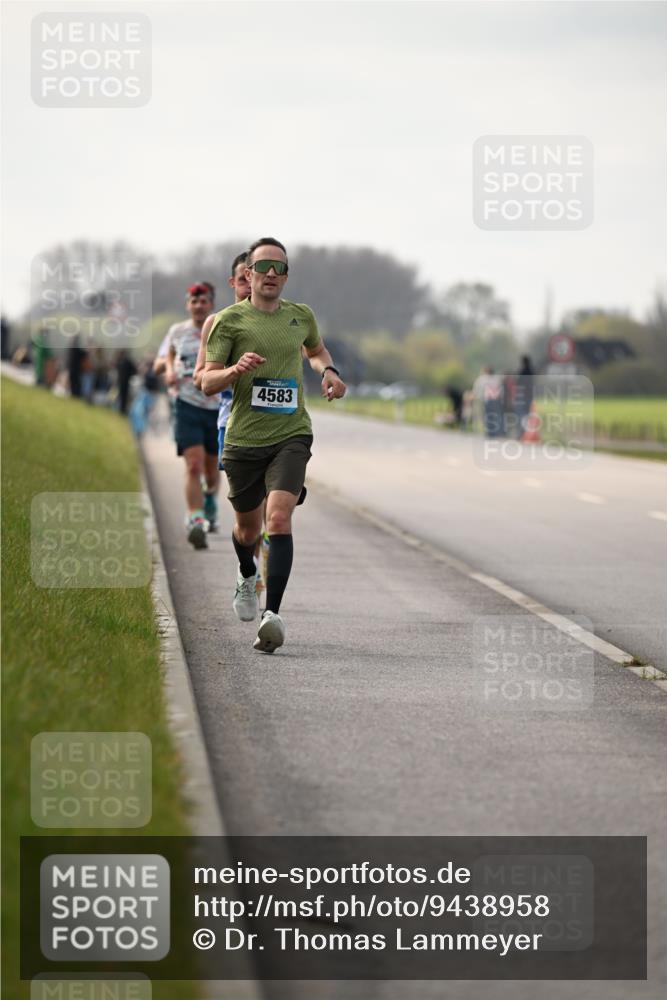 12.04.2026 - 45. Internationalen Wilhelmsburger Insellauf Dr. Thomas Lammeyer http://msf.ph/oto/9438958 12.04.2026 09:56:50 Laufen 4583 meine-sportfotos.de