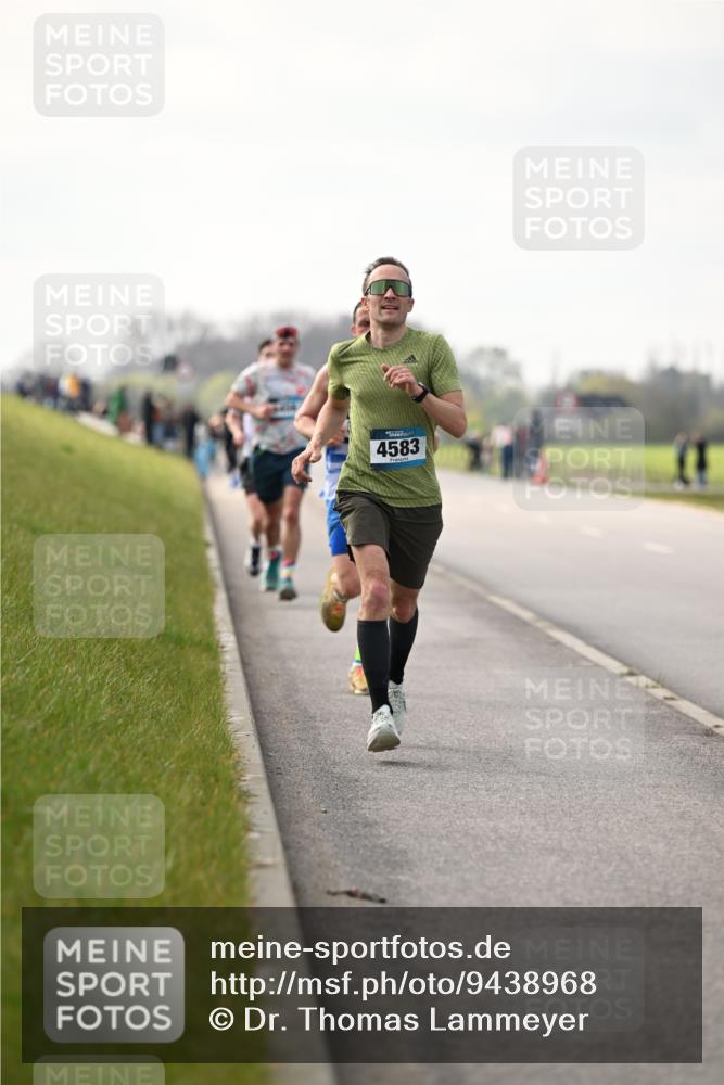 12.04.2026 - 45. Internationalen Wilhelmsburger Insellauf Dr. Thomas Lammeyer http://msf.ph/oto/9438968 12.04.2026 09:56:52 Laufen 4583 meine-sportfotos.de