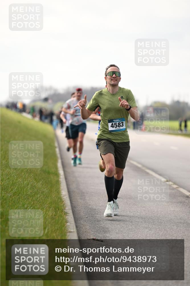 12.04.2026 - 45. Internationalen Wilhelmsburger Insellauf Dr. Thomas Lammeyer http://msf.ph/oto/9438973 12.04.2026 09:56:52 Laufen 4583 meine-sportfotos.de