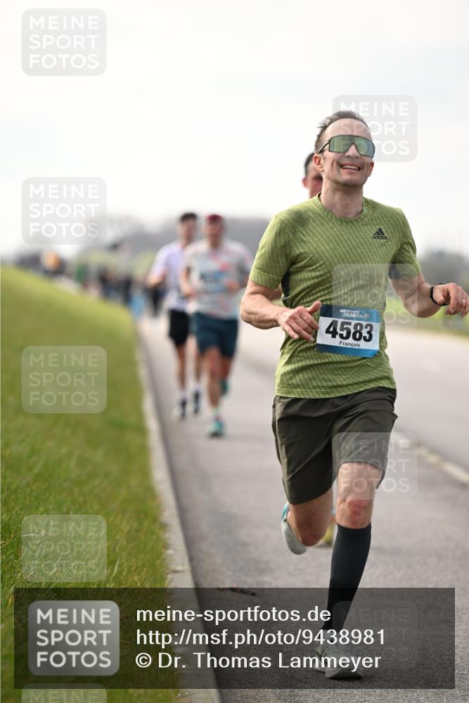 12.04.2026 - 45. Internationalen Wilhelmsburger Insellauf Dr. Thomas Lammeyer http://msf.ph/oto/9438981 12.04.2026 09:56:54 Laufen 45, 4583 meine-sportfotos.de