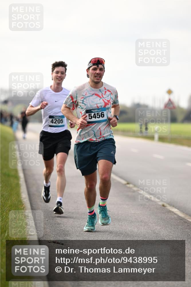 12.04.2026 - 45. Internationalen Wilhelmsburger Insellauf Dr. Thomas Lammeyer http://msf.ph/oto/9438995 12.04.2026 09:56:57 Laufen 4205, 5456 meine-sportfotos.de