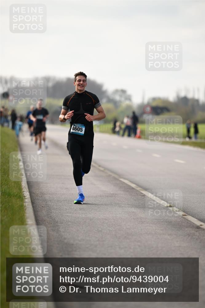 12.04.2026 - 45. Internationalen Wilhelmsburger Insellauf Dr. Thomas Lammeyer http://msf.ph/oto/9439004 12.04.2026 09:57:09 Laufen 4605 meine-sportfotos.de