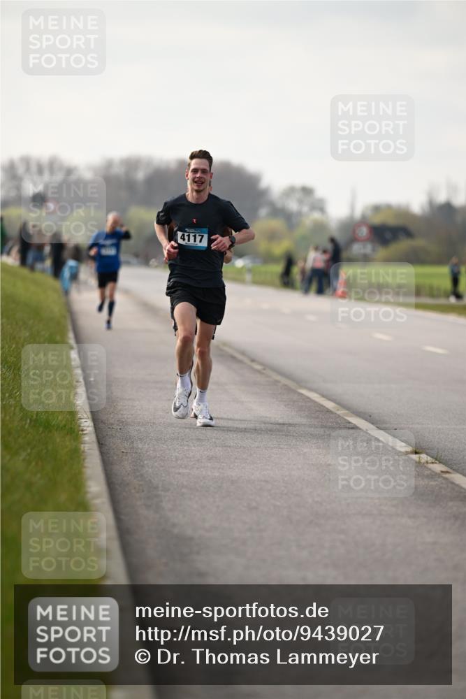 12.04.2026 - 45. Internationalen Wilhelmsburger Insellauf Dr. Thomas Lammeyer http://msf.ph/oto/9439027 12.04.2026 09:57:17 Laufen 4117 meine-sportfotos.de