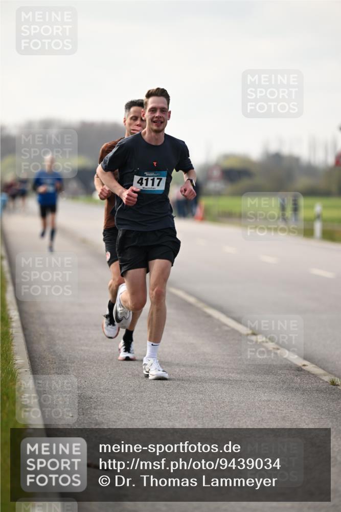 12.04.2026 - 45. Internationalen Wilhelmsburger Insellauf Dr. Thomas Lammeyer http://msf.ph/oto/9439034 12.04.2026 09:57:19 Laufen 4117 meine-sportfotos.de