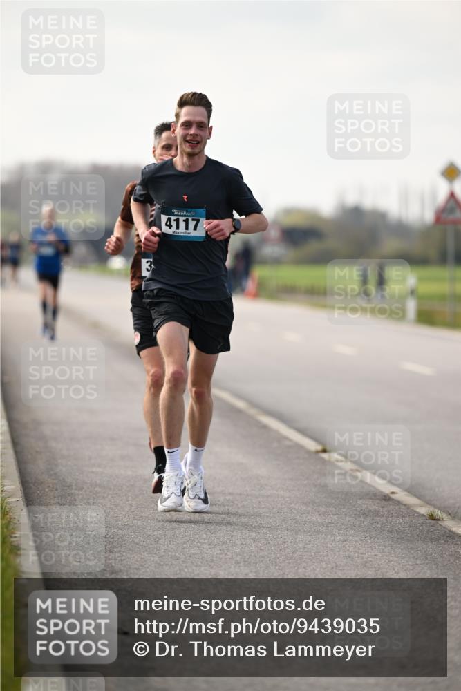 12.04.2026 - 45. Internationalen Wilhelmsburger Insellauf Dr. Thomas Lammeyer http://msf.ph/oto/9439035 12.04.2026 09:57:19 Laufen 4117 meine-sportfotos.de