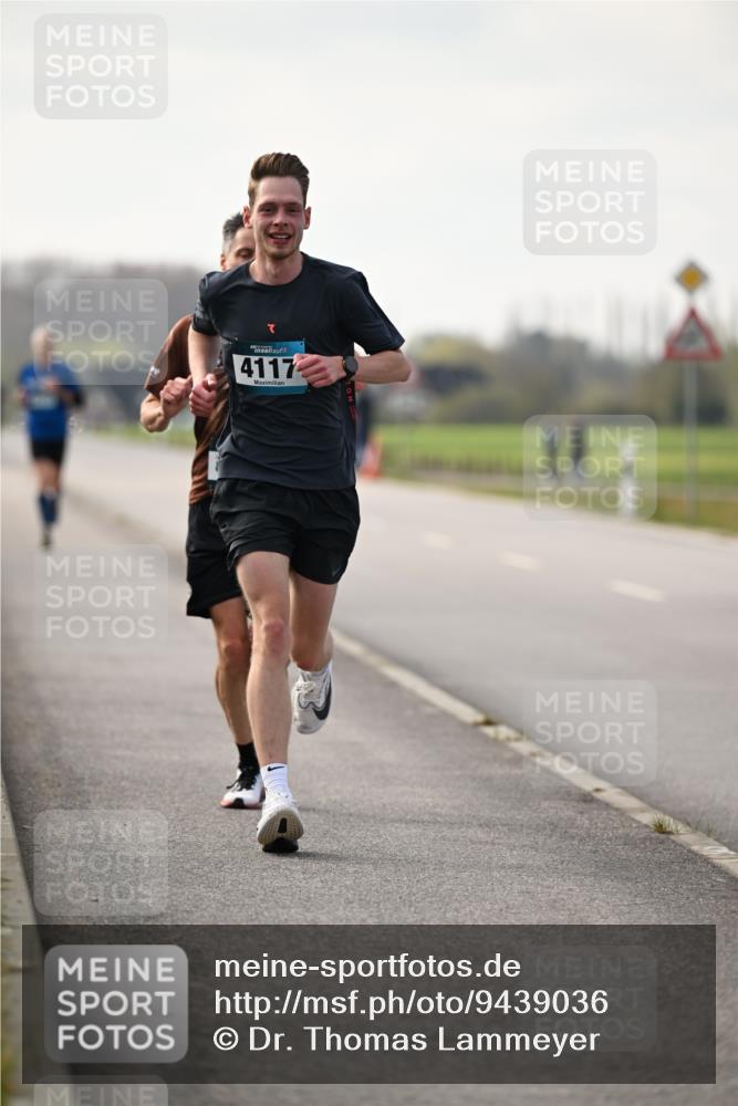 12.04.2026 - 45. Internationalen Wilhelmsburger Insellauf Dr. Thomas Lammeyer http://msf.ph/oto/9439036 12.04.2026 09:57:19 Laufen 4117 meine-sportfotos.de