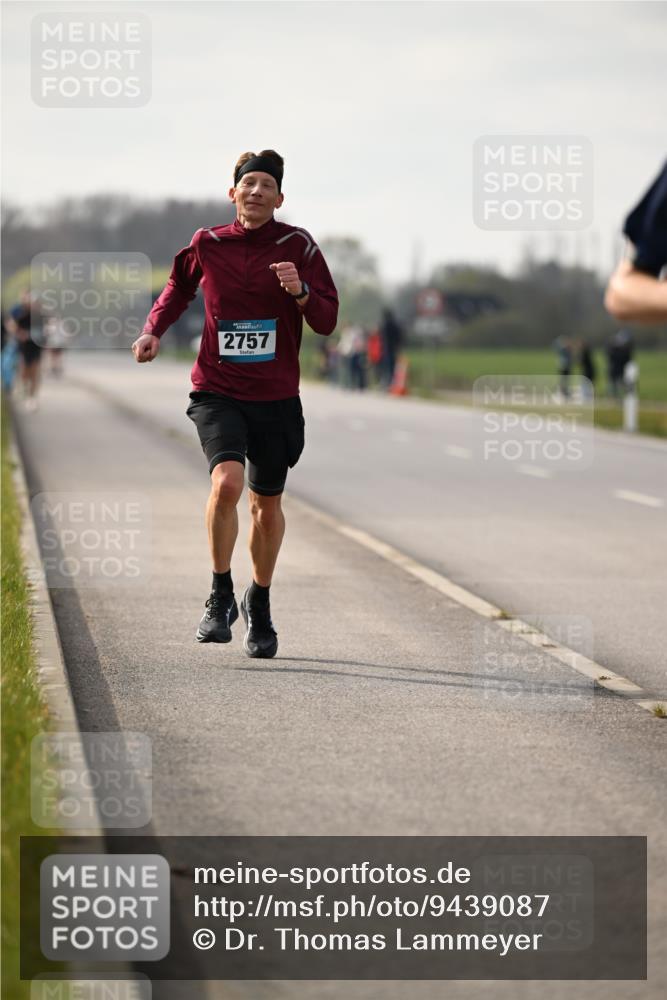 12.04.2026 - 45. Internationalen Wilhelmsburger Insellauf Dr. Thomas Lammeyer http://msf.ph/oto/9439087 12.04.2026 09:57:49 Laufen 2757 meine-sportfotos.de