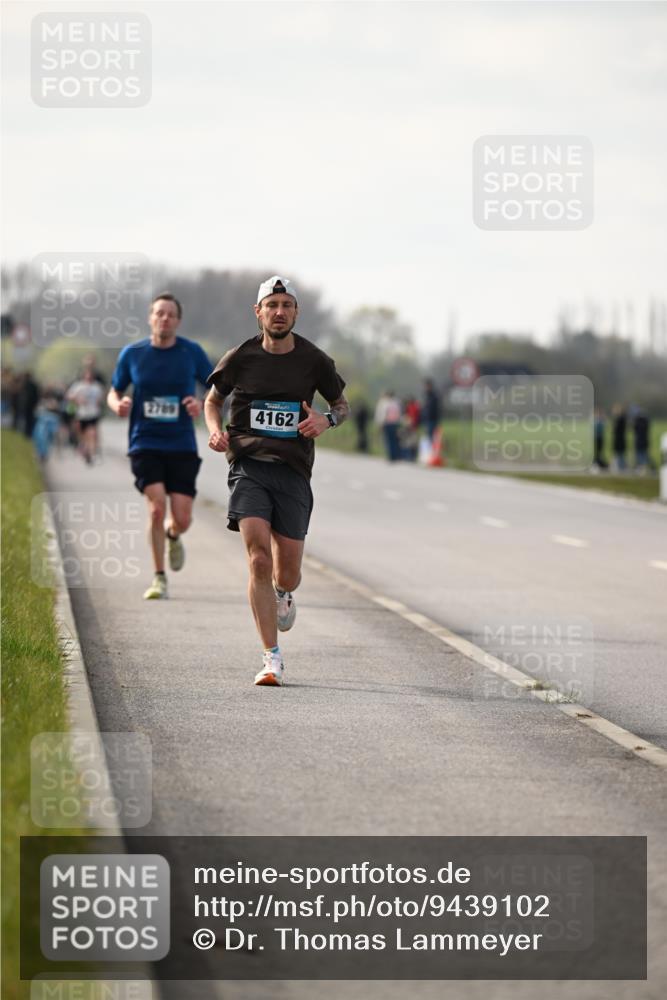 12.04.2026 - 45. Internationalen Wilhelmsburger Insellauf Dr. Thomas Lammeyer http://msf.ph/oto/9439102 12.04.2026 09:58:04 Laufen 2789, 4162 meine-sportfotos.de