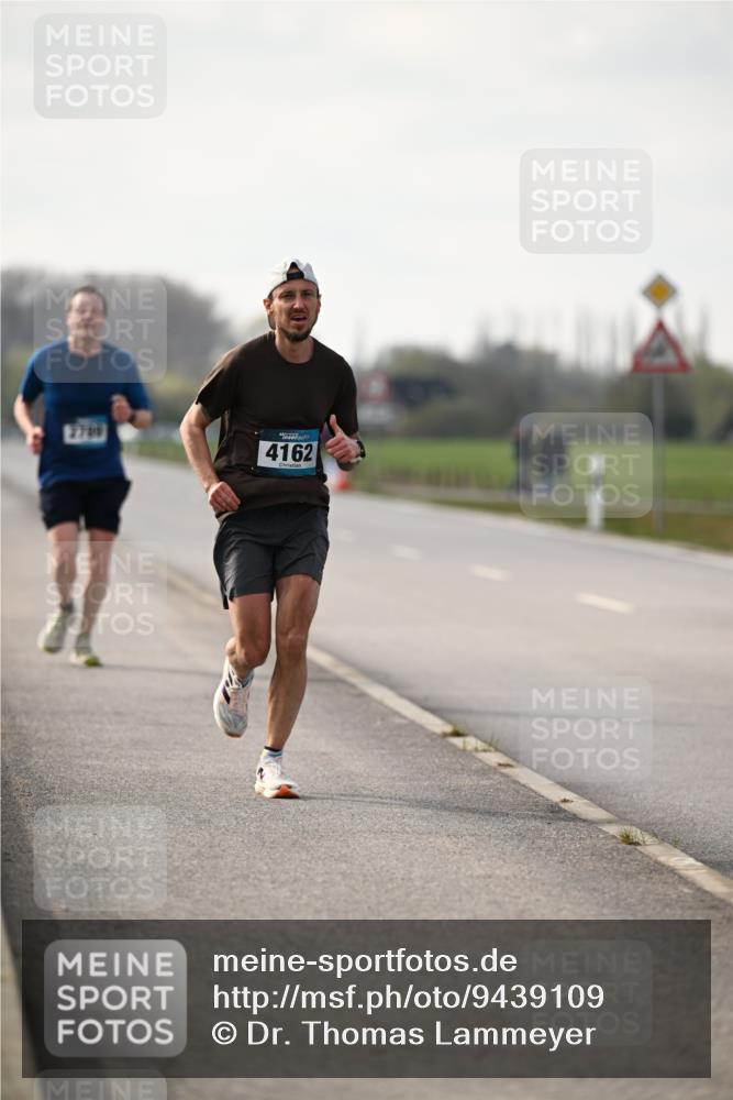 12.04.2026 - 45. Internationalen Wilhelmsburger Insellauf Dr. Thomas Lammeyer http://msf.ph/oto/9439109 12.04.2026 09:58:05 Laufen 2709, 4162 meine-sportfotos.de