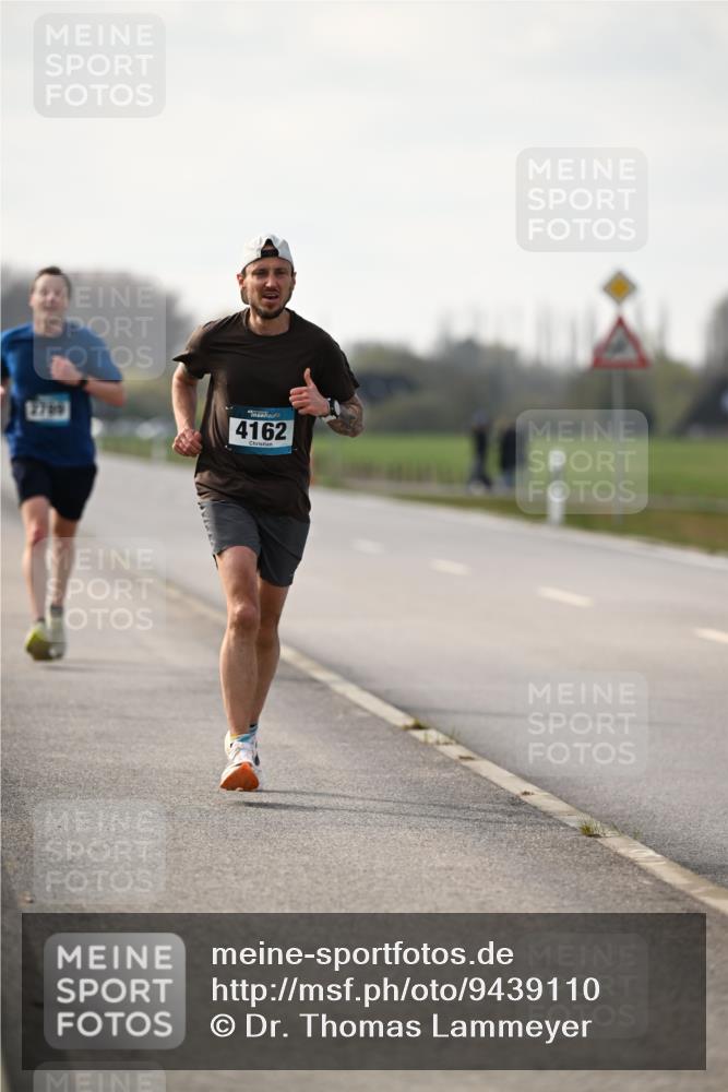 12.04.2026 - 45. Internationalen Wilhelmsburger Insellauf Dr. Thomas Lammeyer http://msf.ph/oto/9439110 12.04.2026 09:58:05 Laufen 2769, 4162 meine-sportfotos.de