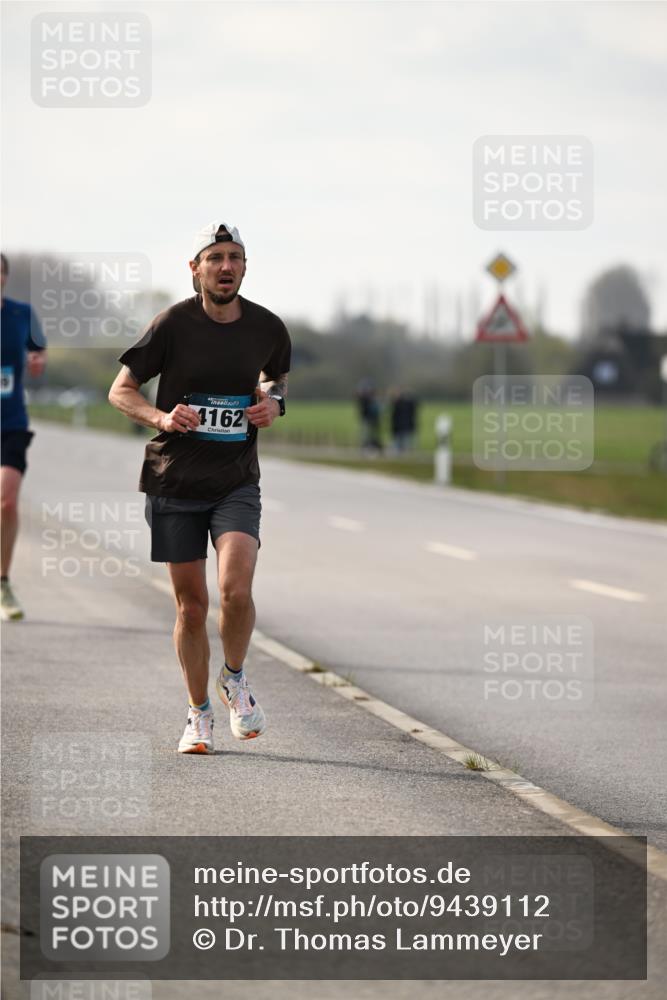 12.04.2026 - 45. Internationalen Wilhelmsburger Insellauf Dr. Thomas Lammeyer http://msf.ph/oto/9439112 12.04.2026 09:58:06 Laufen 1162 meine-sportfotos.de