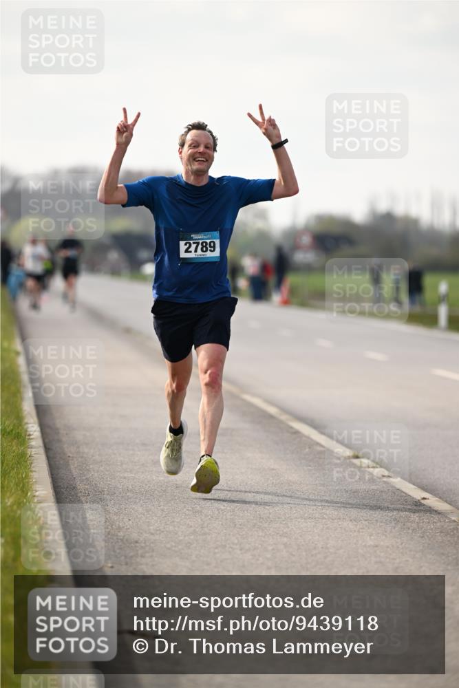 12.04.2026 - 45. Internationalen Wilhelmsburger Insellauf Dr. Thomas Lammeyer http://msf.ph/oto/9439118 12.04.2026 09:58:08 Laufen 2789 meine-sportfotos.de