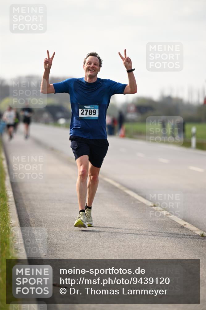 12.04.2026 - 45. Internationalen Wilhelmsburger Insellauf Dr. Thomas Lammeyer http://msf.ph/oto/9439120 12.04.2026 09:58:08 Laufen 2789 meine-sportfotos.de