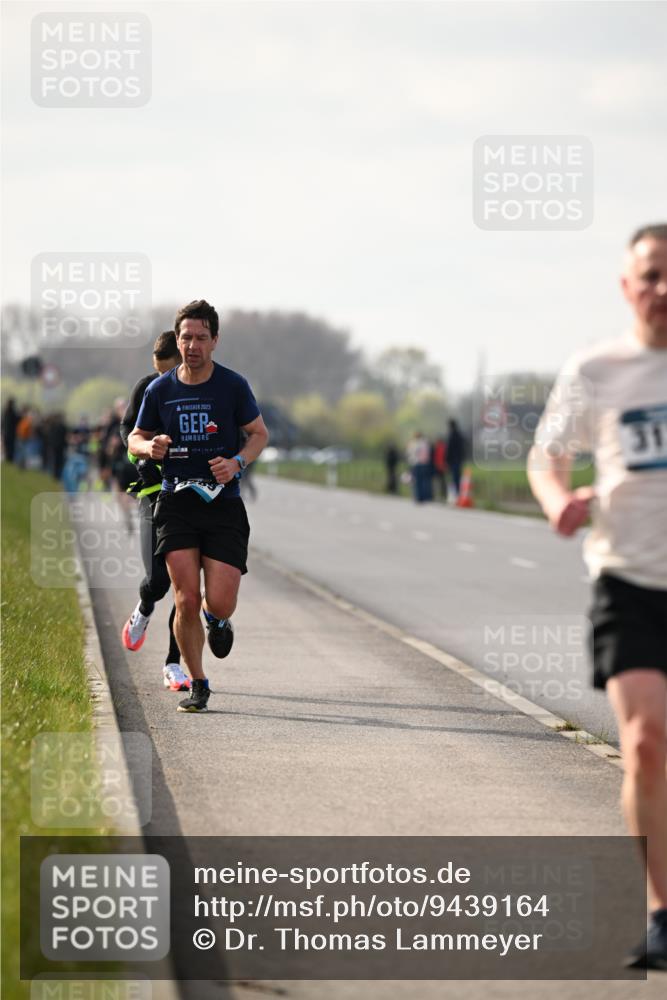 12.04.2026 - 45. Internationalen Wilhelmsburger Insellauf Dr. Thomas Lammeyer http://msf.ph/oto/9439164 12.04.2026 09:58:28 Laufen 2023 meine-sportfotos.de