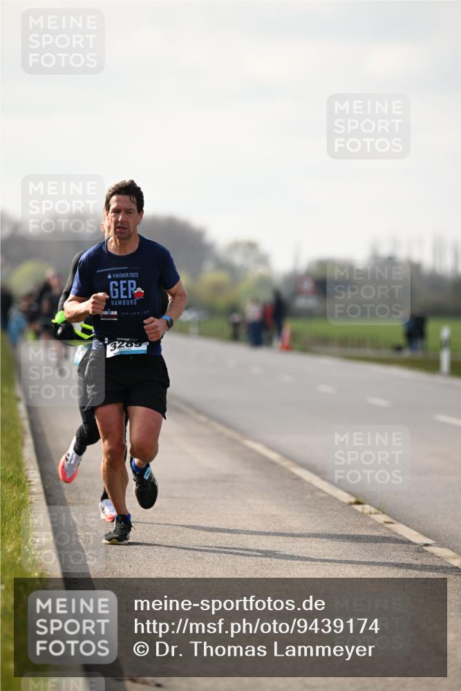 12.04.2026 - 45. Internationalen Wilhelmsburger Insellauf Dr. Thomas Lammeyer http://msf.ph/oto/9439174 12.04.2026 09:58:29 Laufen 2023, 3265 meine-sportfotos.de