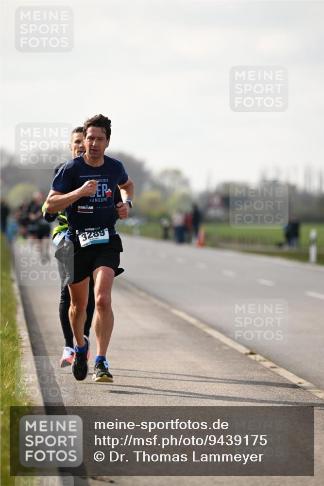 12.04.2026 - 45. Internationalen Wilhelmsburger Insellauf Dr. Thomas Lammeyer http://msf.ph/oto/9439175 12.04.2026 09:58:29 Laufen 2023, 3289 meine-sportfotos.de