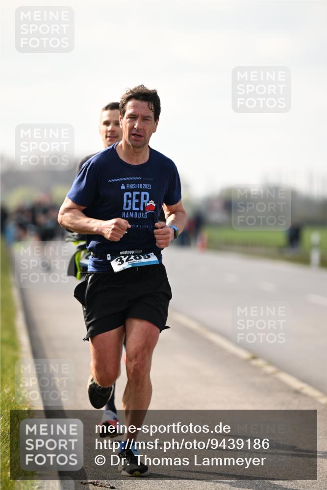 12.04.2026 - 45. Internationalen Wilhelmsburger Insellauf Dr. Thomas Lammeyer http://msf.ph/oto/9439186 12.04.2026 09:58:31 Laufen 04, 06, 2023, 2023, 3289 meine-sportfotos.de
