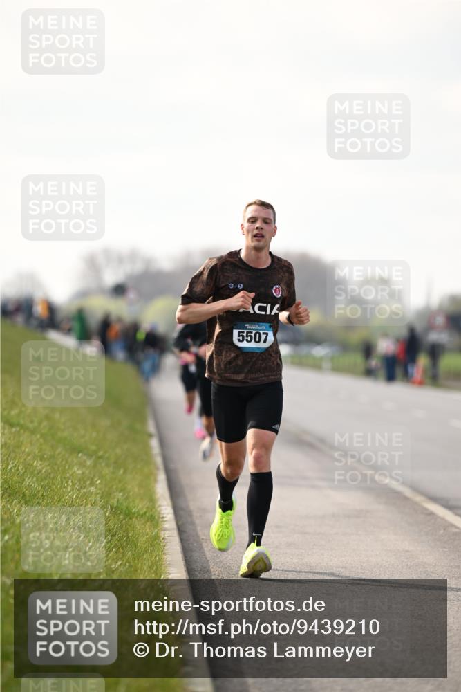 12.04.2026 - 45. Internationalen Wilhelmsburger Insellauf Dr. Thomas Lammeyer http://msf.ph/oto/9439210 12.04.2026 09:58:53 Laufen 040, 5507 meine-sportfotos.de