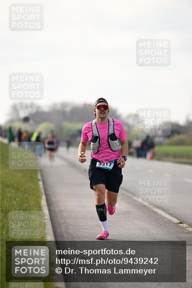 12.04.2026 - 45. Internationalen Wilhelmsburger Insellauf Dr. Thomas Lammeyer http://msf.ph/oto/9439242 12.04.2026 09:59:00 Laufen 3317 meine-sportfotos.de