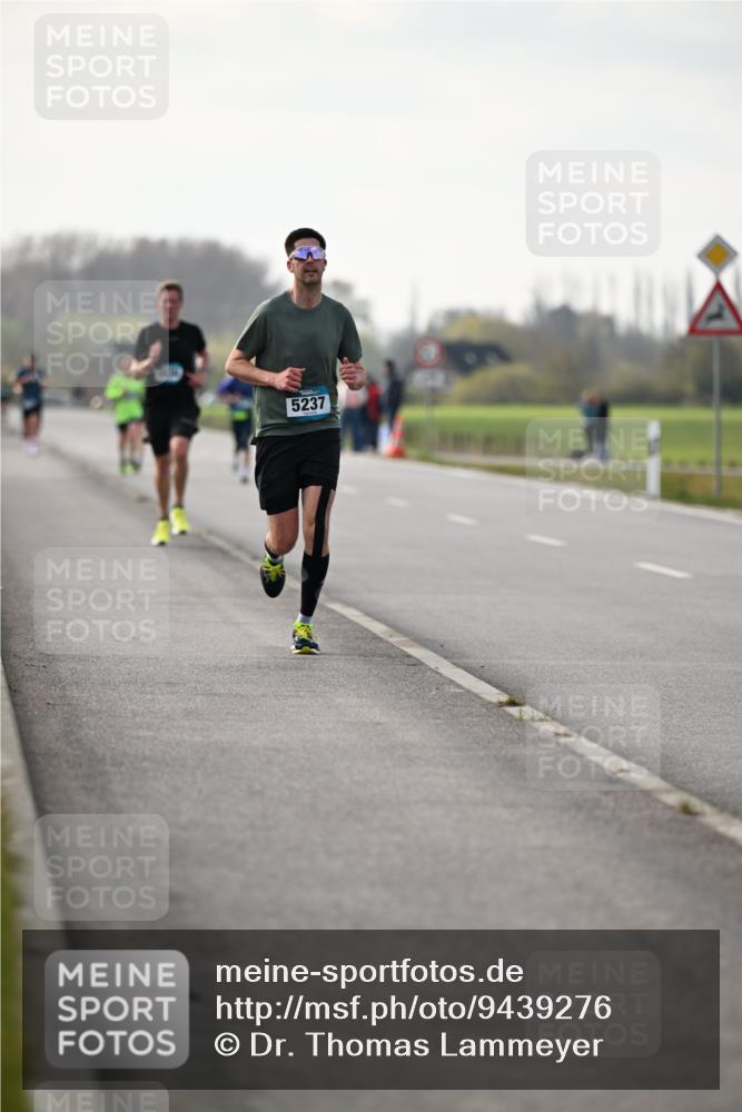 12.04.2026 - 45. Internationalen Wilhelmsburger Insellauf Dr. Thomas Lammeyer http://msf.ph/oto/9439276 12.04.2026 09:59:26 Laufen 5237 meine-sportfotos.de