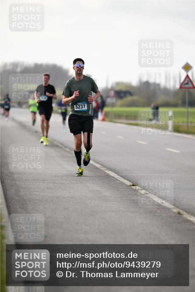 12.04.2026 - 45. Internationalen Wilhelmsburger Insellauf Dr. Thomas Lammeyer http://msf.ph/oto/9439279 12.04.2026 09:59:26 Laufen 5237 meine-sportfotos.de