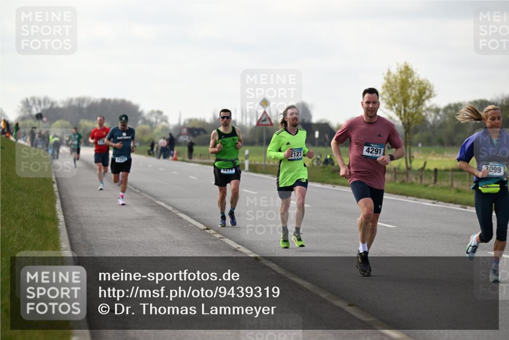 12.04.2026 - 45. Internationalen Wilhelmsburger Insellauf Dr. Thomas Lammeyer http://msf.ph/oto/9439319 12.04.2026 09:59:45 Laufen 5271, 2127, 4291, 3099 meine-sportfotos.de