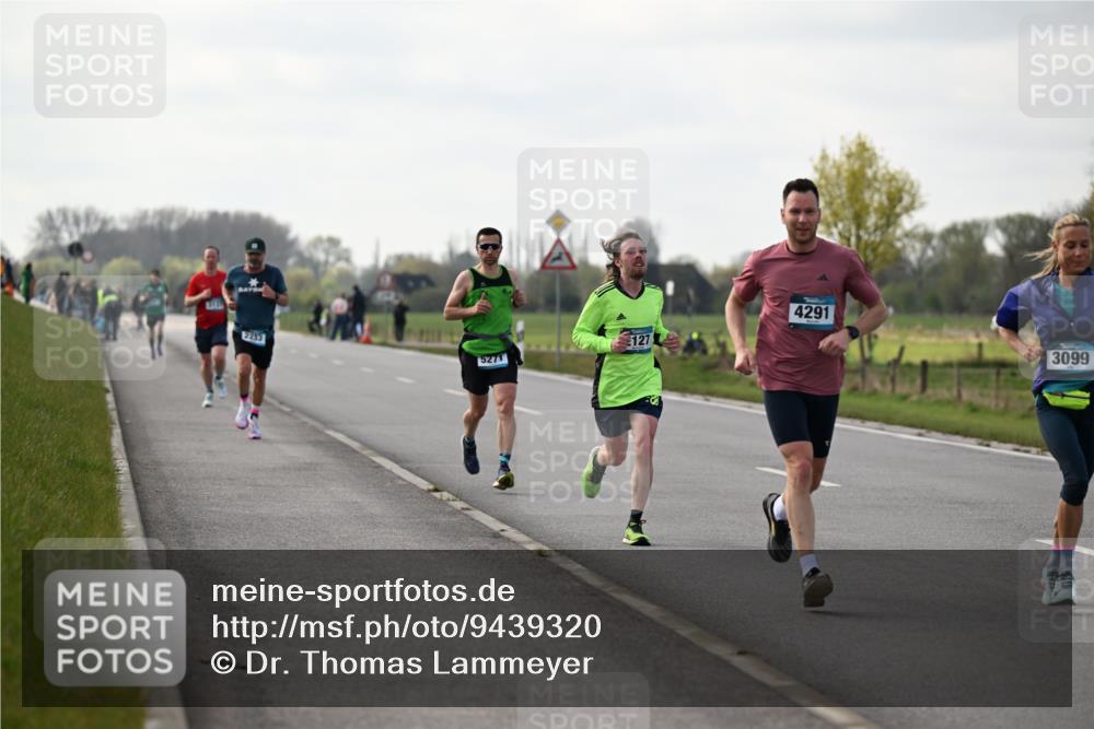 12.04.2026 - 45. Internationalen Wilhelmsburger Insellauf Dr. Thomas Lammeyer http://msf.ph/oto/9439320 12.04.2026 09:59:45 Laufen 2233, 5271, 2127, 4291, 3099 meine-sportfotos.de