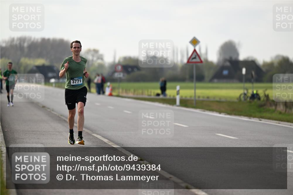12.04.2026 - 45. Internationalen Wilhelmsburger Insellauf Dr. Thomas Lammeyer http://msf.ph/oto/9439384 12.04.2026 10:00:19 Laufen 3771 meine-sportfotos.de