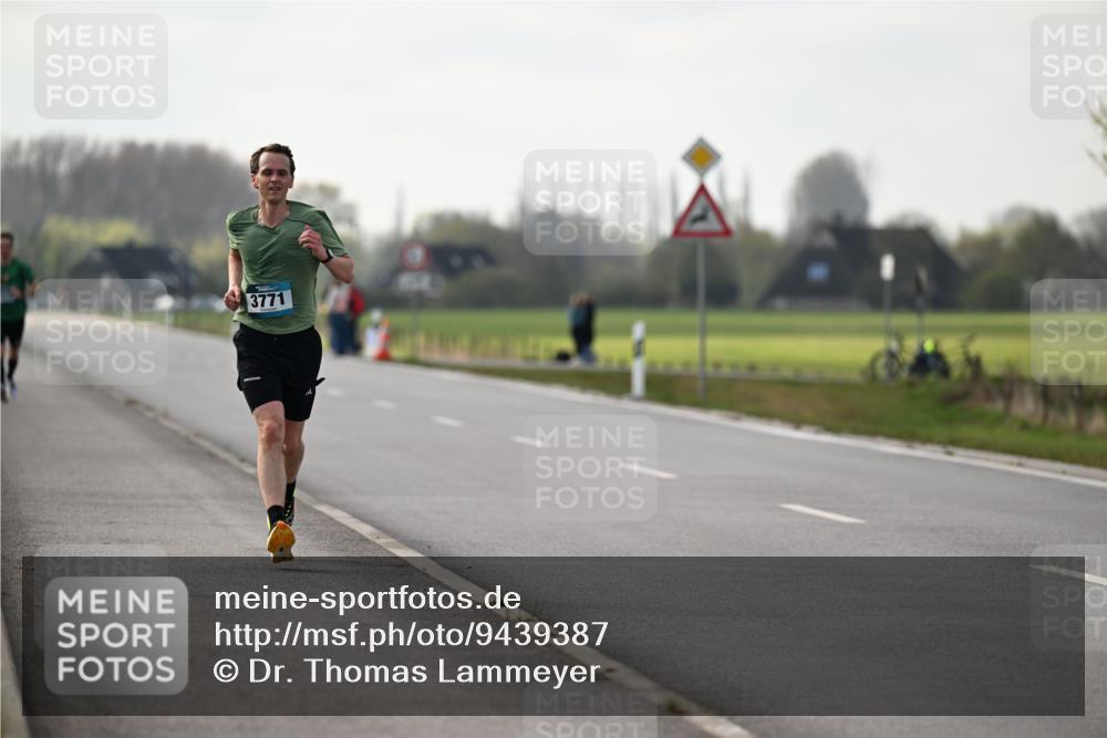 12.04.2026 - 45. Internationalen Wilhelmsburger Insellauf Dr. Thomas Lammeyer http://msf.ph/oto/9439387 12.04.2026 10:00:20 Laufen 3771 meine-sportfotos.de