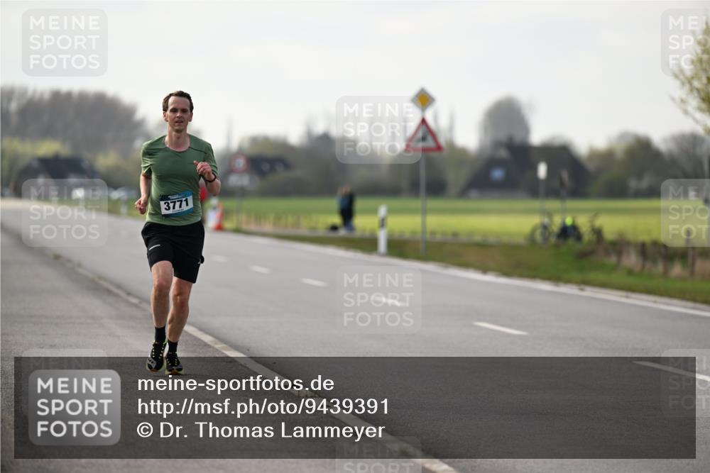 12.04.2026 - 45. Internationalen Wilhelmsburger Insellauf Dr. Thomas Lammeyer http://msf.ph/oto/9439391 12.04.2026 10:00:20 Laufen 3771 meine-sportfotos.de