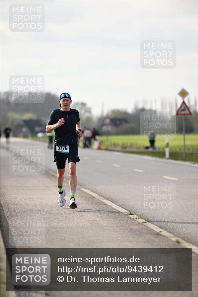 12.04.2026 - 45. Internationalen Wilhelmsburger Insellauf Dr. Thomas Lammeyer http://msf.ph/oto/9439412 12.04.2026 10:00:40 Laufen 3776 meine-sportfotos.de