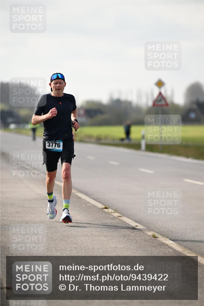 12.04.2026 - 45. Internationalen Wilhelmsburger Insellauf Dr. Thomas Lammeyer http://msf.ph/oto/9439422 12.04.2026 10:00:41 Laufen 3776 meine-sportfotos.de