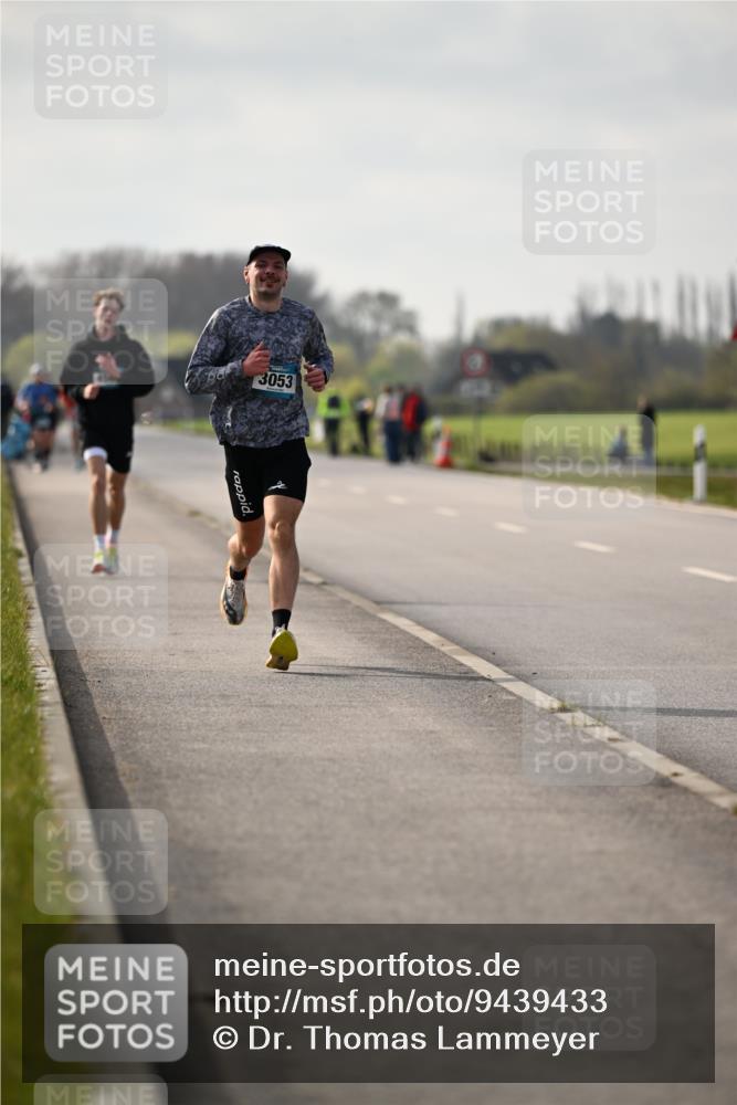 12.04.2026 - 45. Internationalen Wilhelmsburger Insellauf Dr. Thomas Lammeyer http://msf.ph/oto/9439433 12.04.2026 10:01:05 Laufen 3053 meine-sportfotos.de