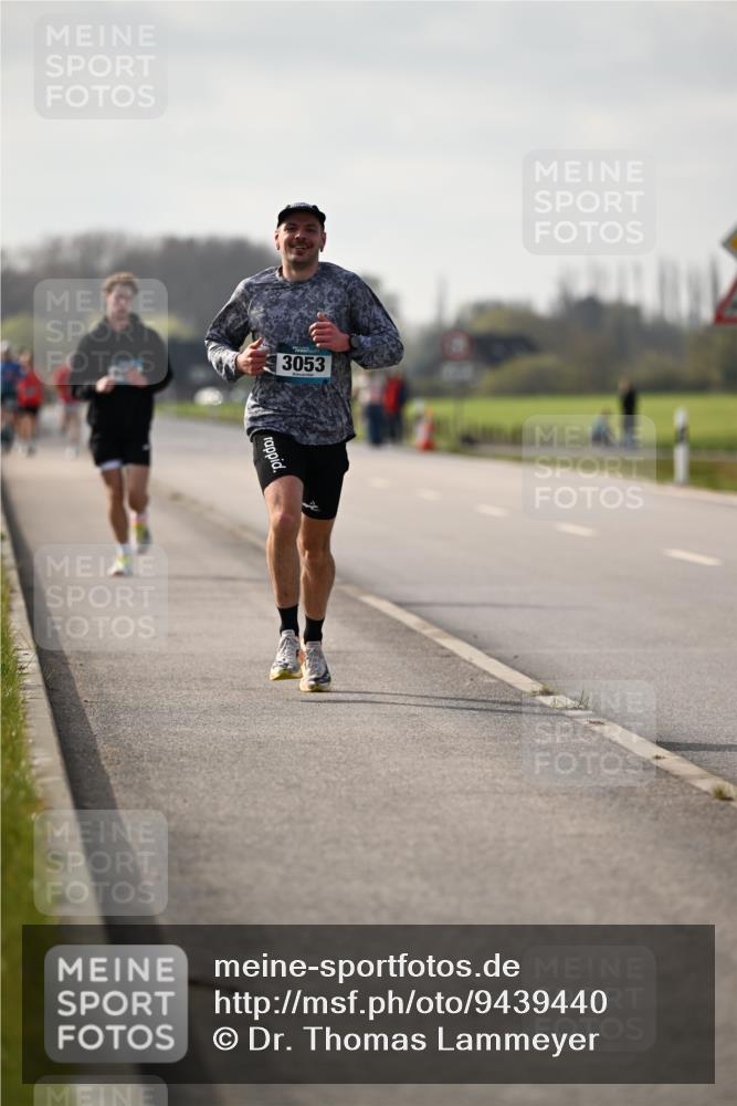 12.04.2026 - 45. Internationalen Wilhelmsburger Insellauf Dr. Thomas Lammeyer http://msf.ph/oto/9439440 12.04.2026 10:01:06 Laufen 3053 meine-sportfotos.de