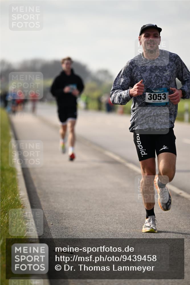 12.04.2026 - 45. Internationalen Wilhelmsburger Insellauf Dr. Thomas Lammeyer http://msf.ph/oto/9439458 12.04.2026 10:01:09 Laufen 3053 meine-sportfotos.de