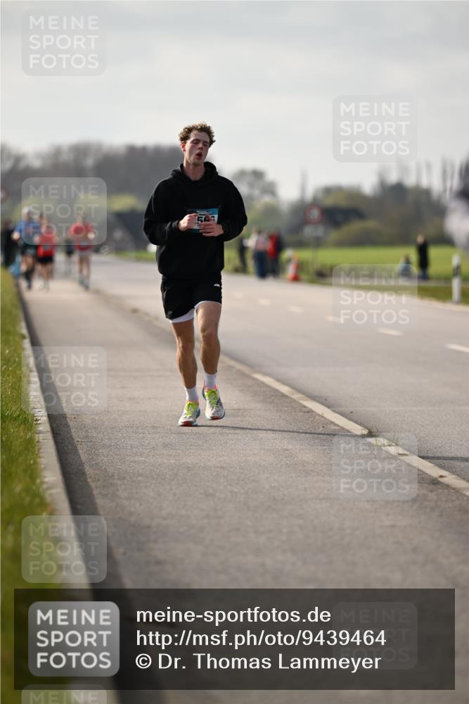 12.04.2026 - 45. Internationalen Wilhelmsburger Insellauf Dr. Thomas Lammeyer http://msf.ph/oto/9439464 12.04.2026 10:01:10 Laufen 543 meine-sportfotos.de