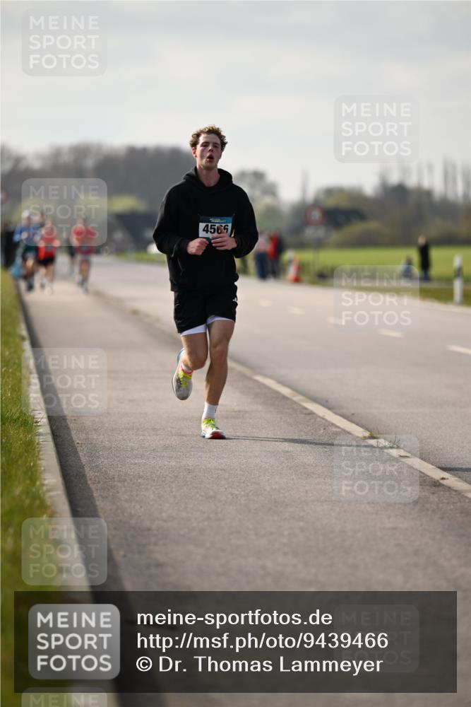 12.04.2026 - 45. Internationalen Wilhelmsburger Insellauf Dr. Thomas Lammeyer http://msf.ph/oto/9439466 12.04.2026 10:01:10 Laufen 4565 meine-sportfotos.de