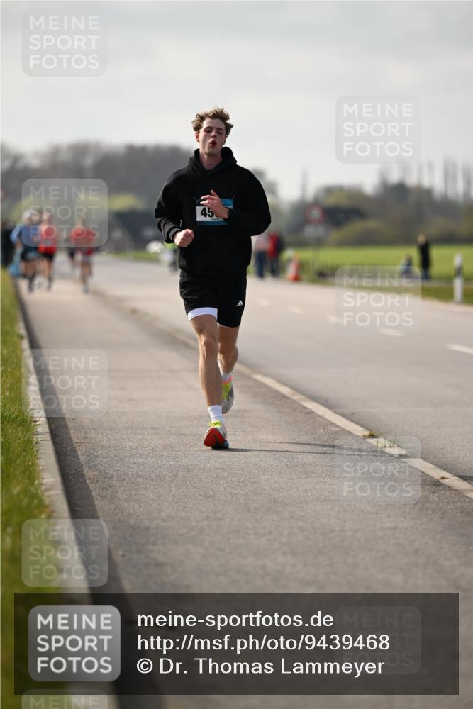 12.04.2026 - 45. Internationalen Wilhelmsburger Insellauf Dr. Thomas Lammeyer http://msf.ph/oto/9439468 12.04.2026 10:01:11 Laufen 45 meine-sportfotos.de