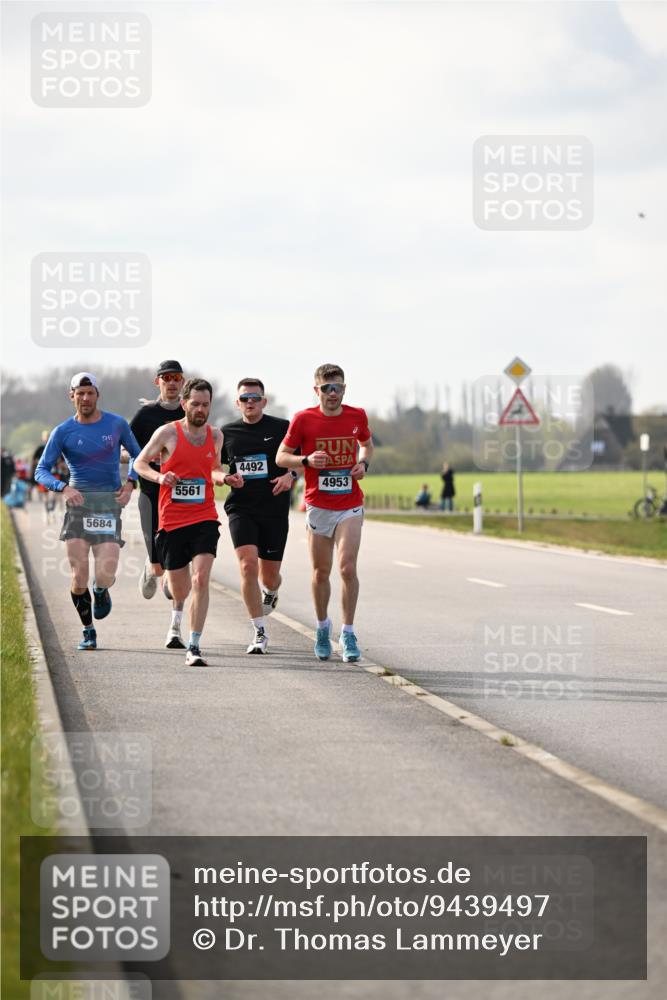 12.04.2026 - 45. Internationalen Wilhelmsburger Insellauf Dr. Thomas Lammeyer http://msf.ph/oto/9439497 12.04.2026 10:01:28 Laufen 5684, 5561, 4492, 4953 meine-sportfotos.de