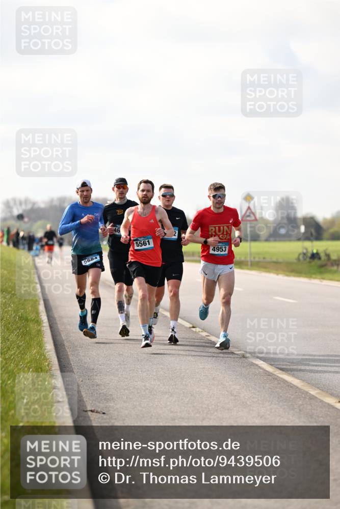 12.04.2026 - 45. Internationalen Wilhelmsburger Insellauf Dr. Thomas Lammeyer http://msf.ph/oto/9439506 12.04.2026 10:01:29 Laufen 5684, 46, 5561, 4953 meine-sportfotos.de