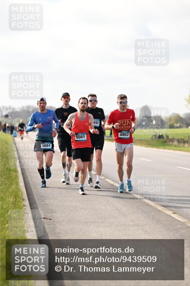 12.04.2026 - 45. Internationalen Wilhelmsburger Insellauf Dr. Thomas Lammeyer http://msf.ph/oto/9439509 12.04.2026 10:01:30 Laufen 5684, 5561, 492, 4953 meine-sportfotos.de