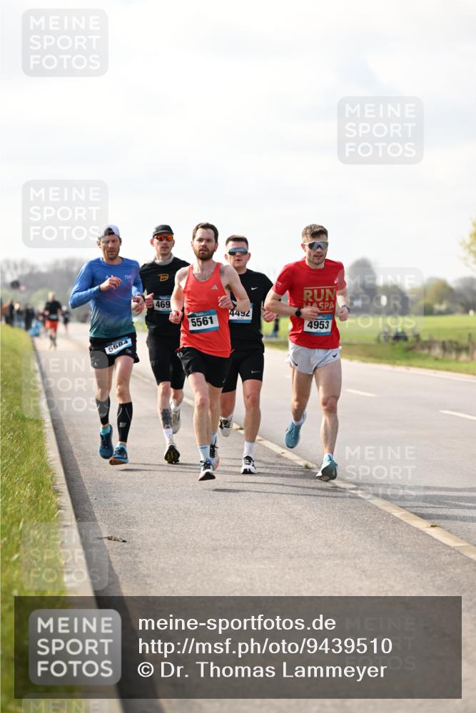 12.04.2026 - 45. Internationalen Wilhelmsburger Insellauf Dr. Thomas Lammeyer http://msf.ph/oto/9439510 12.04.2026 10:01:30 Laufen 5684, 469, 4492, 5561, 4953 meine-sportfotos.de