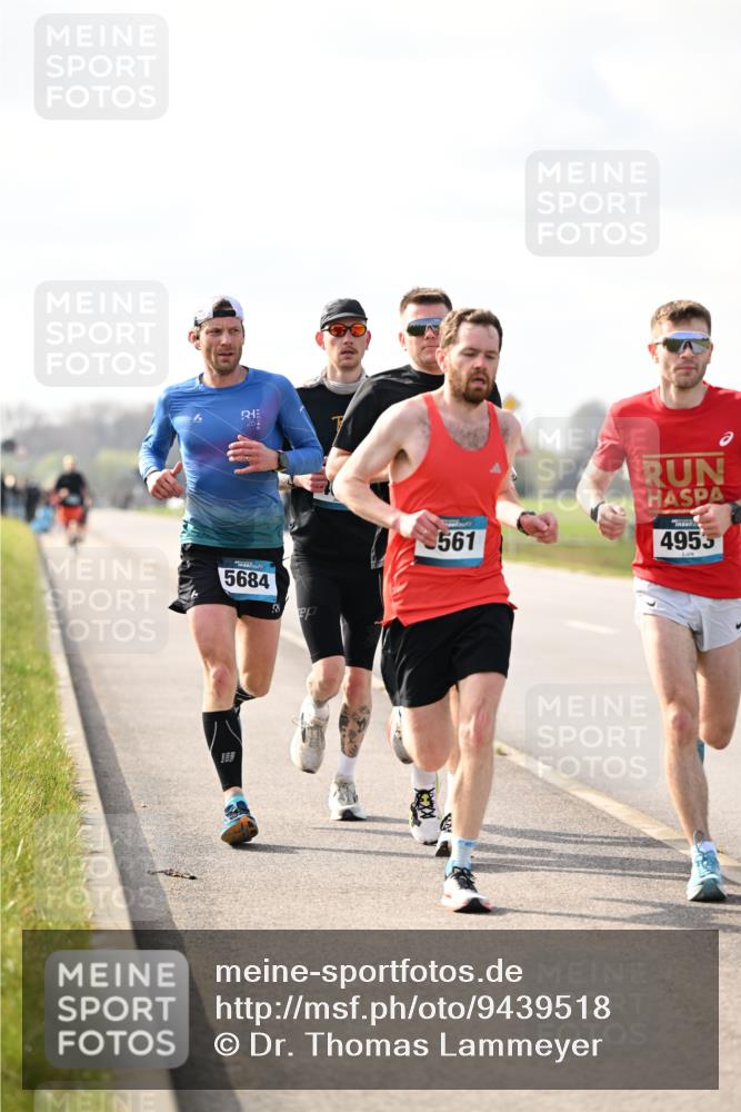12.04.2026 - 45. Internationalen Wilhelmsburger Insellauf Dr. Thomas Lammeyer http://msf.ph/oto/9439518 12.04.2026 10:01:31 Laufen 26, 5684, 561, 4955 meine-sportfotos.de