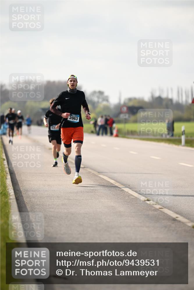 12.04.2026 - 45. Internationalen Wilhelmsburger Insellauf Dr. Thomas Lammeyer http://msf.ph/oto/9439531 12.04.2026 10:01:42 Laufen 3963 meine-sportfotos.de