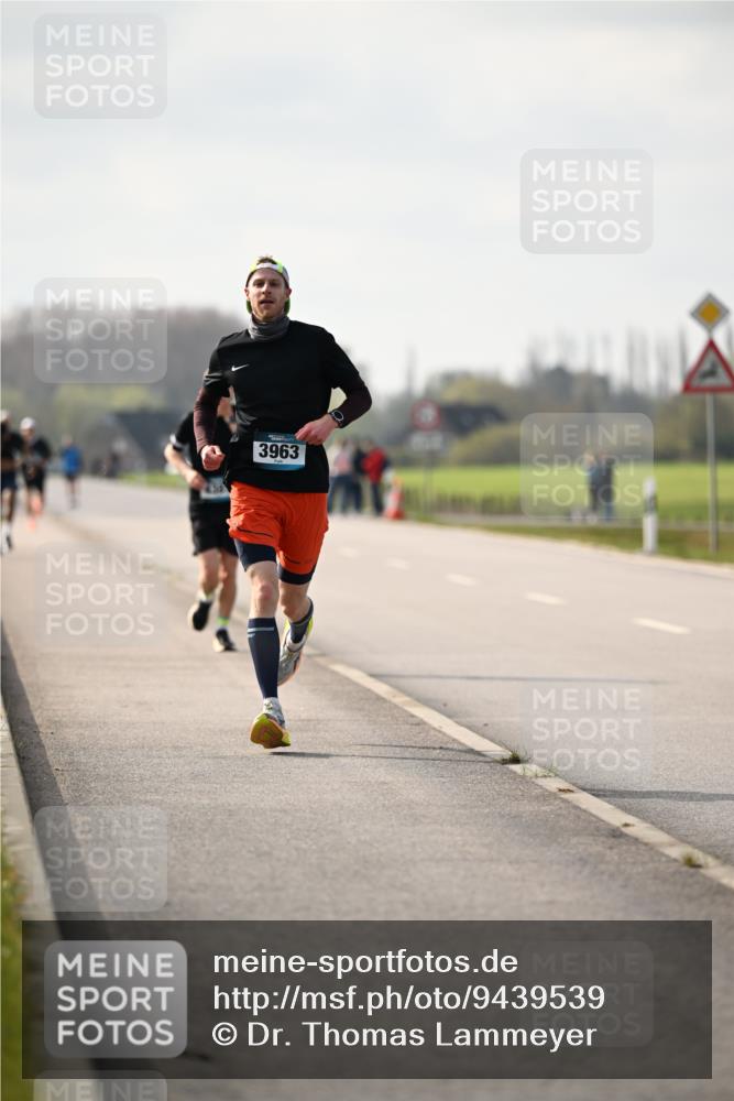 12.04.2026 - 45. Internationalen Wilhelmsburger Insellauf Dr. Thomas Lammeyer http://msf.ph/oto/9439539 12.04.2026 10:01:43 Laufen 3963 meine-sportfotos.de