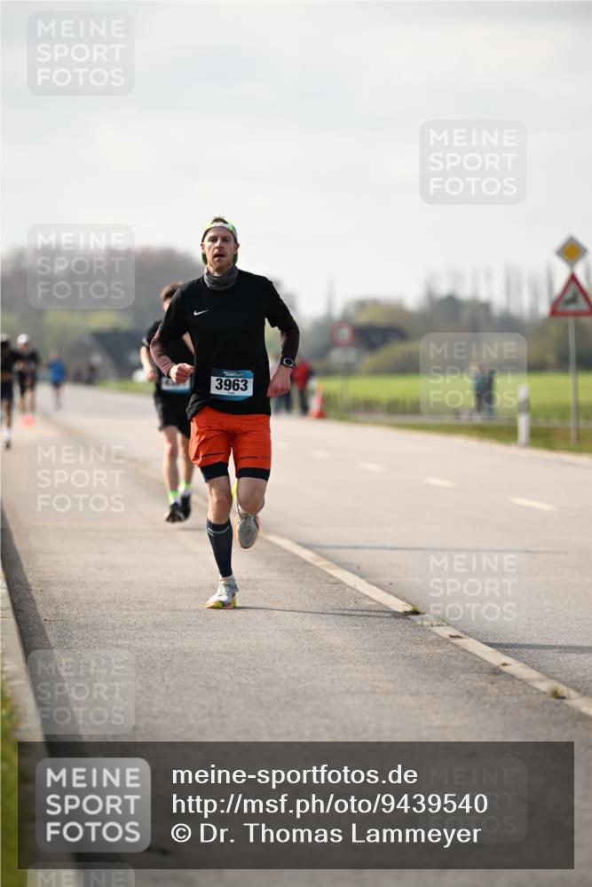 12.04.2026 - 45. Internationalen Wilhelmsburger Insellauf Dr. Thomas Lammeyer http://msf.ph/oto/9439540 12.04.2026 10:01:43 Laufen 3963 meine-sportfotos.de