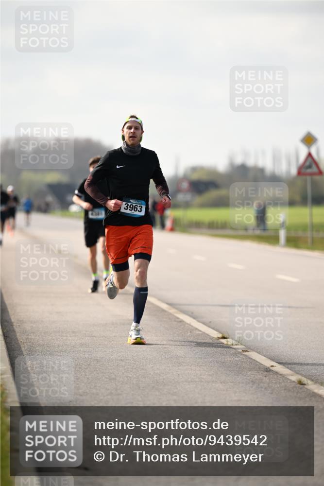 12.04.2026 - 45. Internationalen Wilhelmsburger Insellauf Dr. Thomas Lammeyer http://msf.ph/oto/9439542 12.04.2026 10:01:43 Laufen 3963, 1459 meine-sportfotos.de
